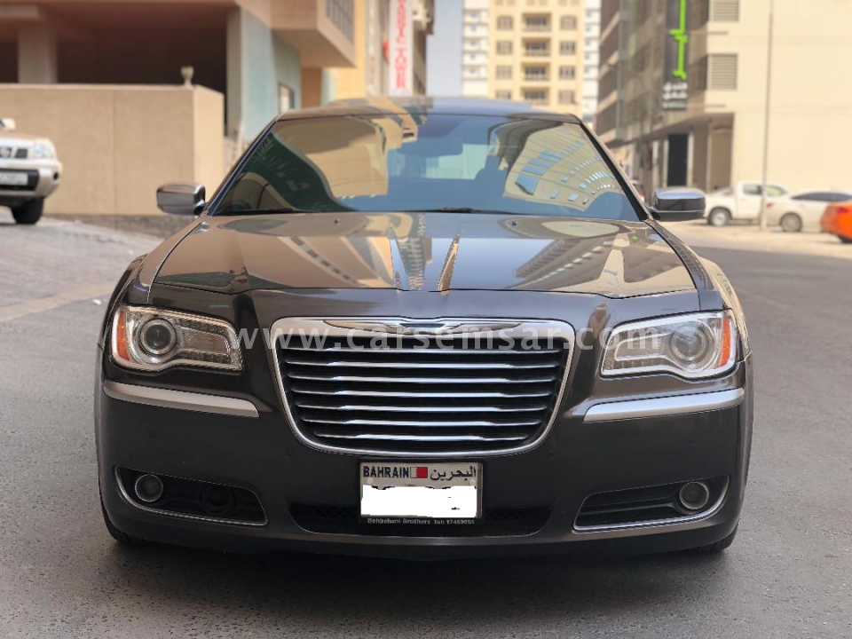 2014 Chrysler 300 C for sale in Bahrain New and used cars for sale in
