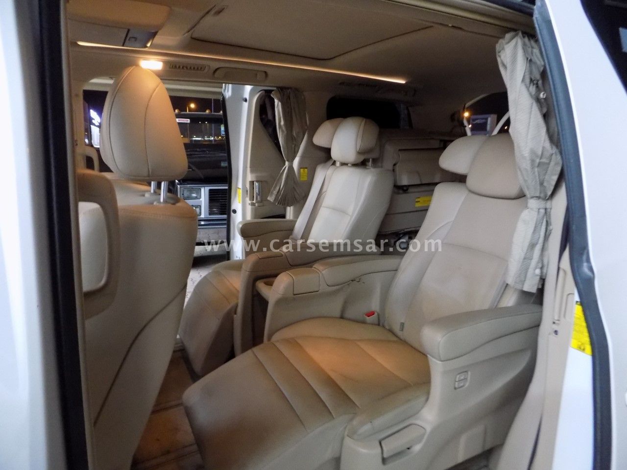 2012 Toyota Alphard for sale in Qatar - New and used cars for sale in Qatar