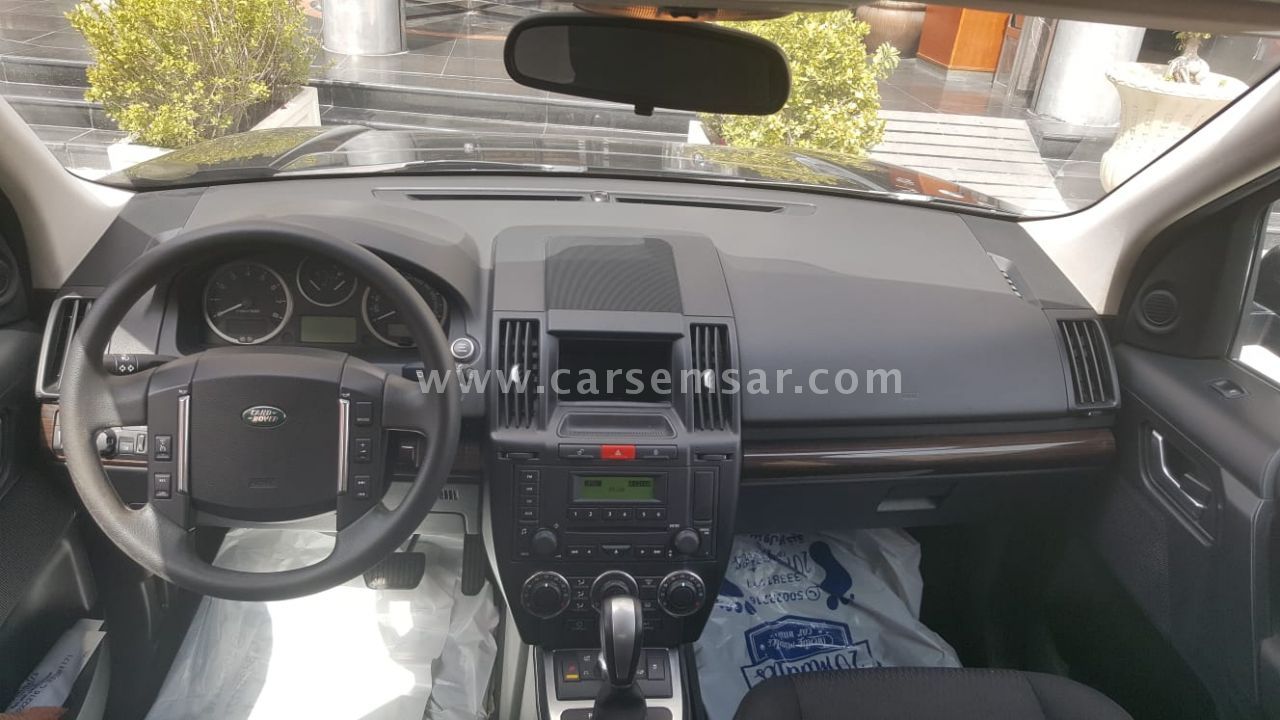 2012 Land Rover LR2 SE for sale in Qatar New and used cars for sale
