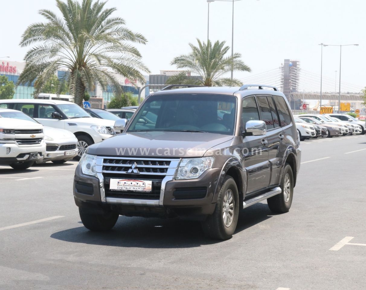 2015 Mitsubishi Pajero 3.5 V6 for sale in Qatar New and used cars for