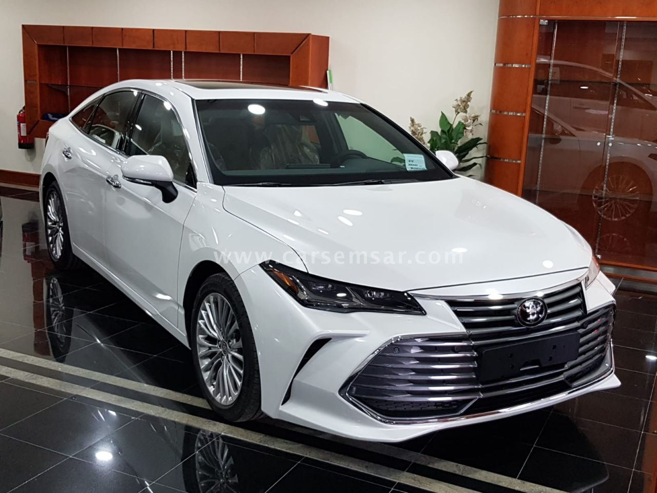 2021 Toyota Avalon Limited for sale in Qatar New and used cars for