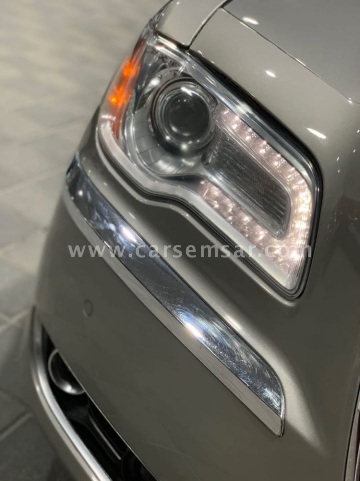 2014 Chrysler 300 C for sale in Bahrain New and used cars for sale in