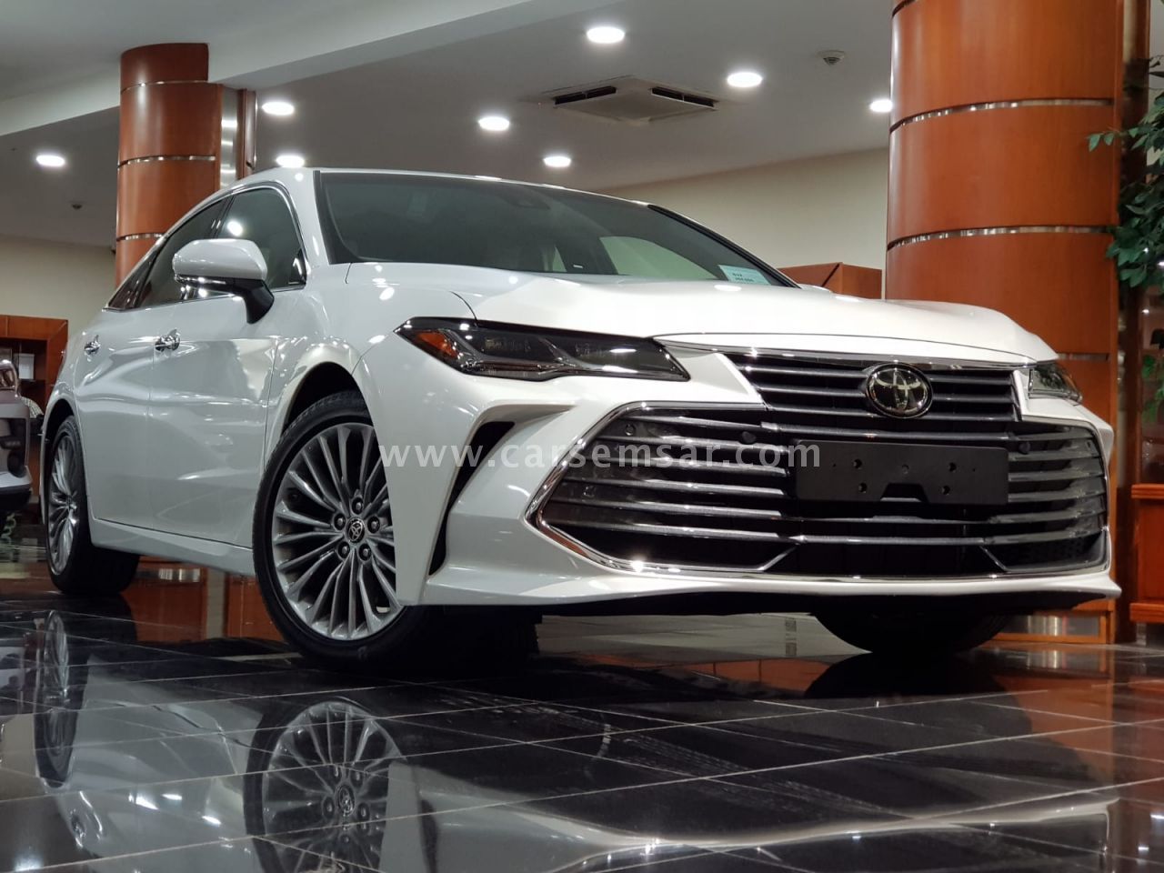 2022 Toyota Avalon Limited for sale in Qatar New and used cars for