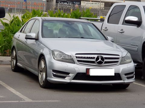 2012 مرسيدس بنز الفئه C 200