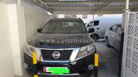 2014 Nissan Pathfinder SV