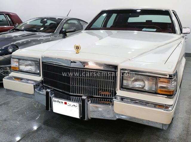 1991 كاديلاك Brougham Classic