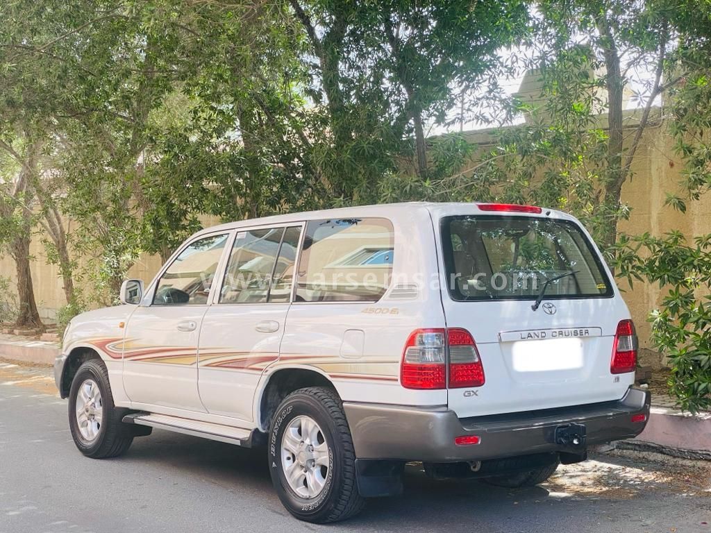 2006 تويوتا لاند كروزر GXR للبيع في البحرين سيارات البحرين للبيع على