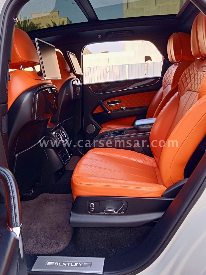 2017 Bentley Bentayga for sale in Qatar New and used cars for sale in