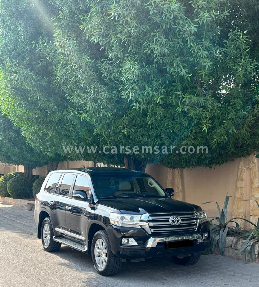 2016 Toyota Land Cruiser GXR V8 for sale in Bahrain New and used cars