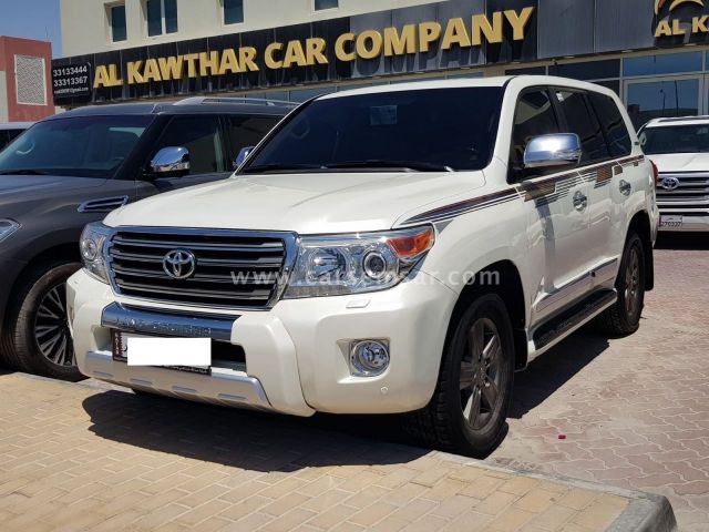 sale様 2015 Toyota Land Cruiser GXR V8 for sale in Qatar - New and