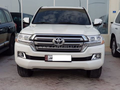 2018 Toyota Land Cruiser GXR V8
