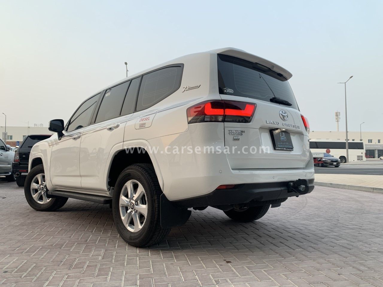 2022 Toyota Land Cruiser GXR Twin Turbo Diesel for sale in Qatar New