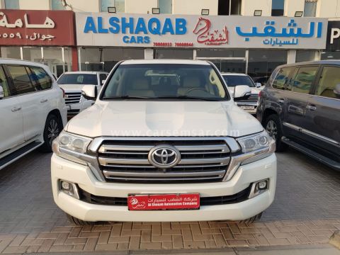 2016 Toyota Land Cruiser VXR
