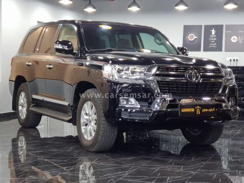 2019 Toyota Land Cruiser GXR V8