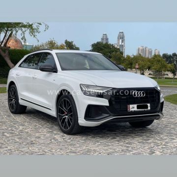 2023 Audi Q8 S-Line