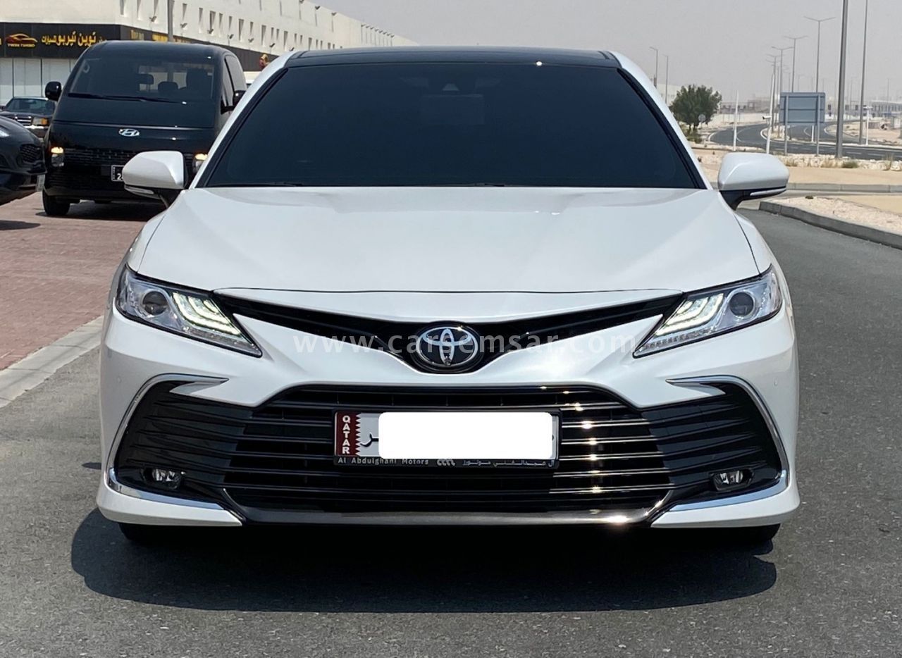 2024 Toyota Camry Limited for sale in Qatar - New and used cars for ...