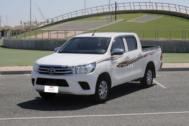 2018 Toyota Hilux 2.7 — photo 1 for sale in Qatar