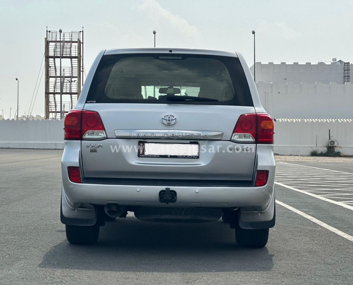 2014 Toyota Land Cruiser VXR for sale in Qatar New and used cars for