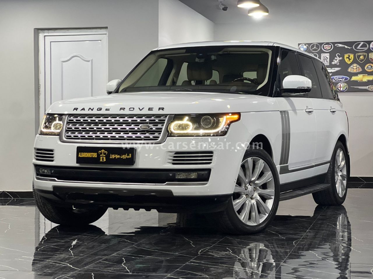2014 Land Rover Range Rover Vogue Supercharged SE for sale in Qatar