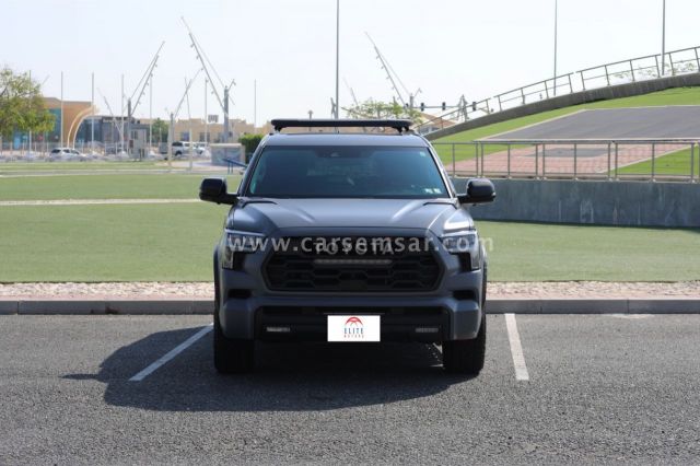 2023 Toyota Sequoia 3.5 — photo 2 for sale in Qatar