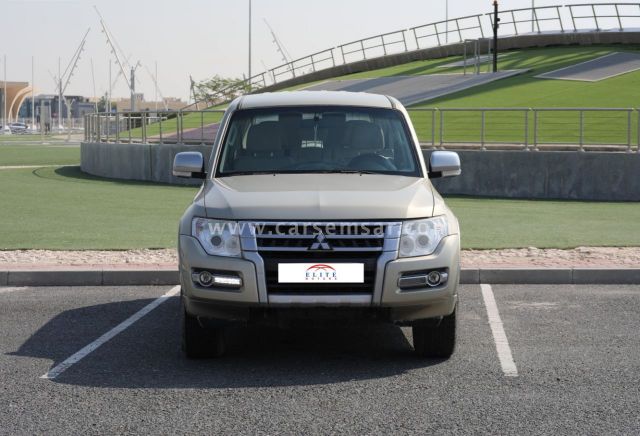 2019 Mitsubishi Pajero 3.5 V6 — photo 1 for sale in Qatar