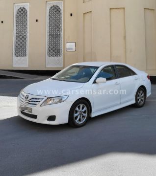 2010 تويوتا كامري جي ال اكس