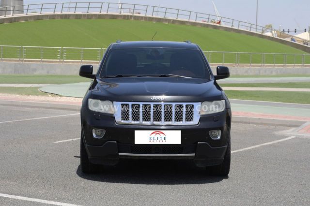 2012 Jeep Grand Cherokee Overland — photo 2 for sale in Qatar