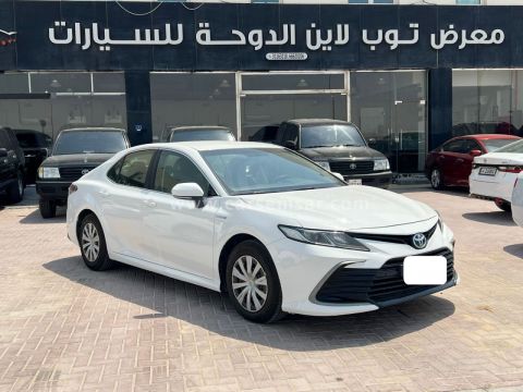 2021 تويوتا كامري هايبرد ال اي