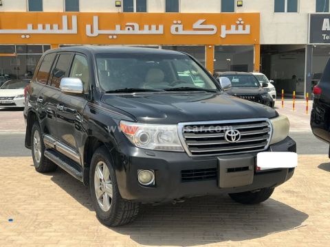 2014 Toyota Land Cruiser GXR V8