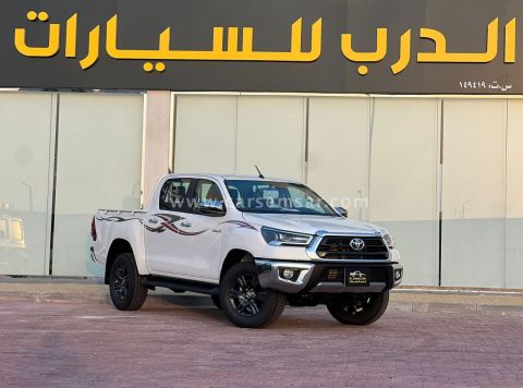 2025 تويوتا هايلكس 2.7 4x4