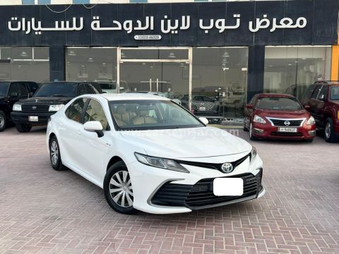 2021 Toyota Camry Hybrid LE