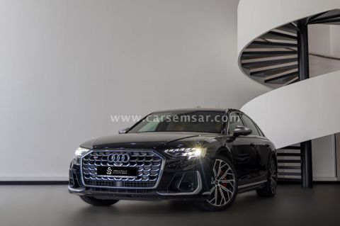 2022 Audi S8 Sedan