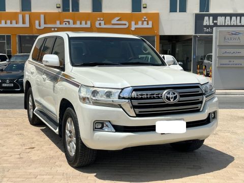 2016 تويوتا لاند كروزر GXR V8