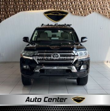 2019 Toyota Land Cruiser GXR