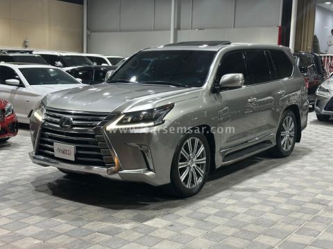 2016 Lexus LX 570