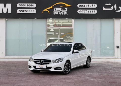 2016 مرسيدس بنز الفئه E 200