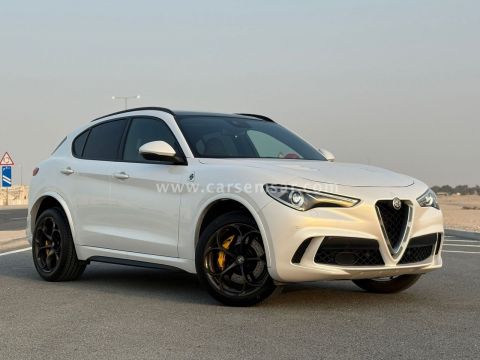 2018 Alfa Romeo Stelvio Q4 Quadrifoglio