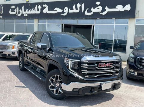 2023 GMC Sierra 1500 Crew Cab SLT