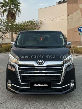 2020 تويوتا Granvia Premium