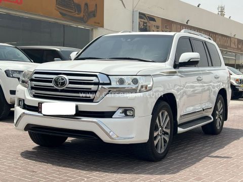 2016 Toyota Land Cruiser VXR
