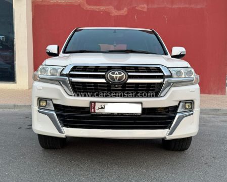 2019 Toyota Land Cruiser VXR