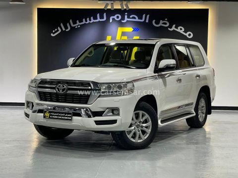 2021 Toyota Land Cruiser GXR V8