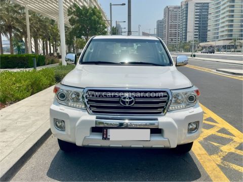 2015 Toyota Land Cruiser GXR V8
