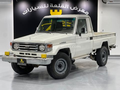 2003 تويوتا لاند كروزر بيك اب ال إكس