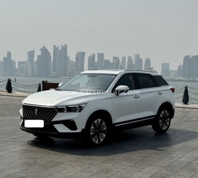 2023 Bestune T77
