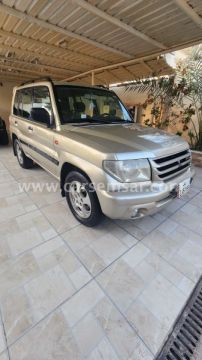 2002 ميتسوبيشي باجيرو Pajero io