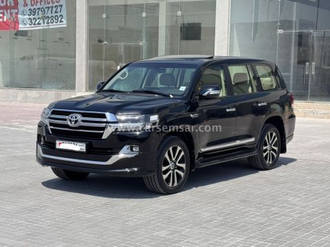 2019 Toyota Land Cruiser GXR