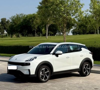 2025 Lynk & Co 06 Core Plus