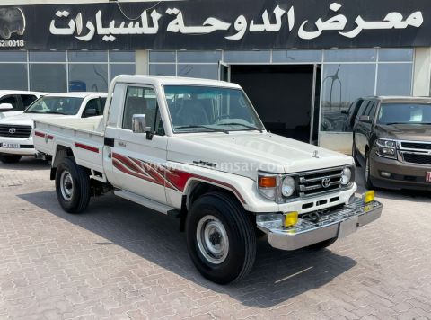 2005 Toyota Land Cruiser Pickup LX