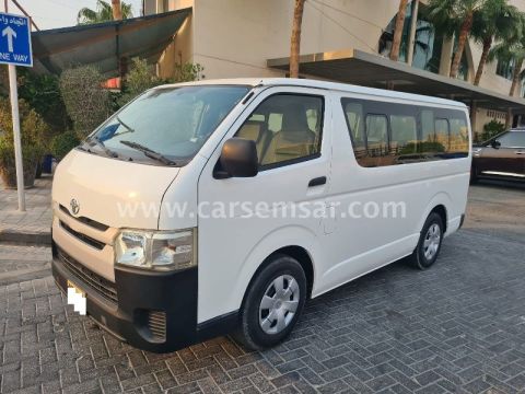 2014 Toyota Hi-Ace 2.7